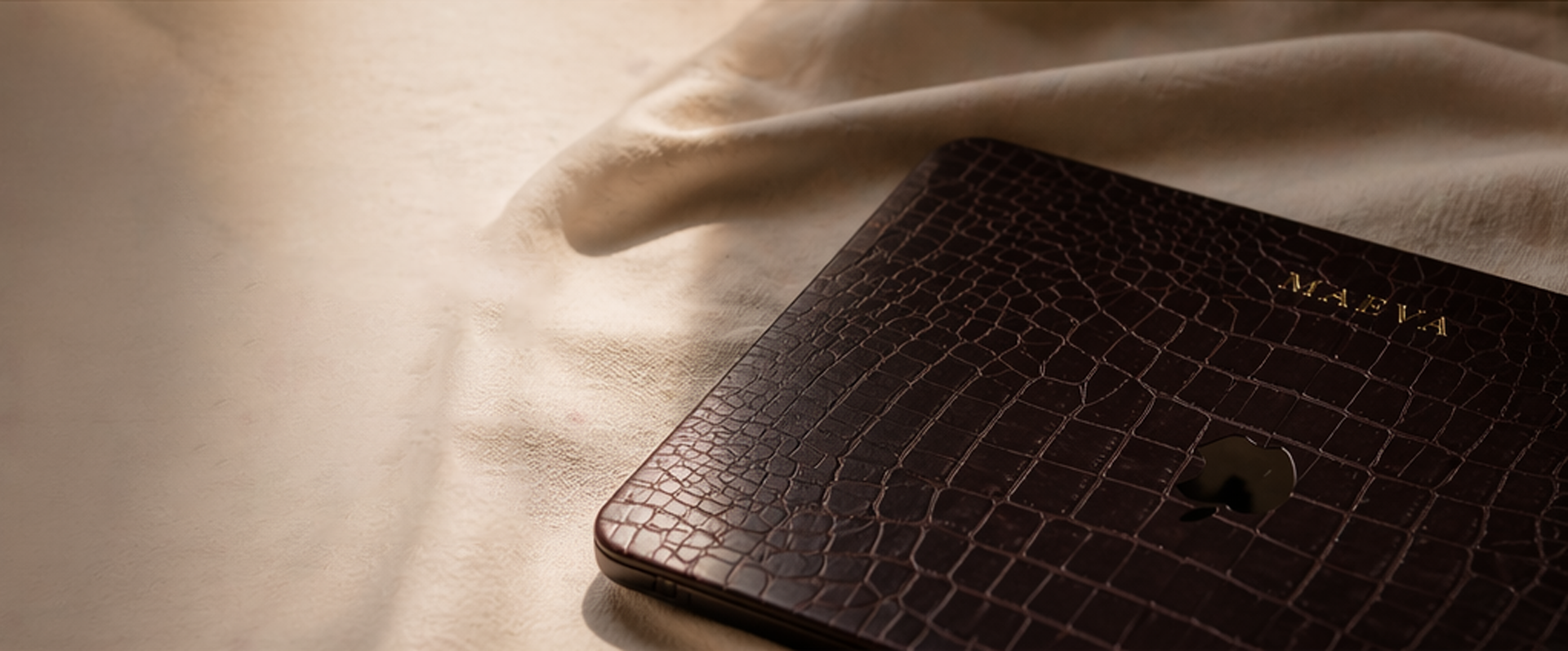 slider image slider_item_jqkyJx